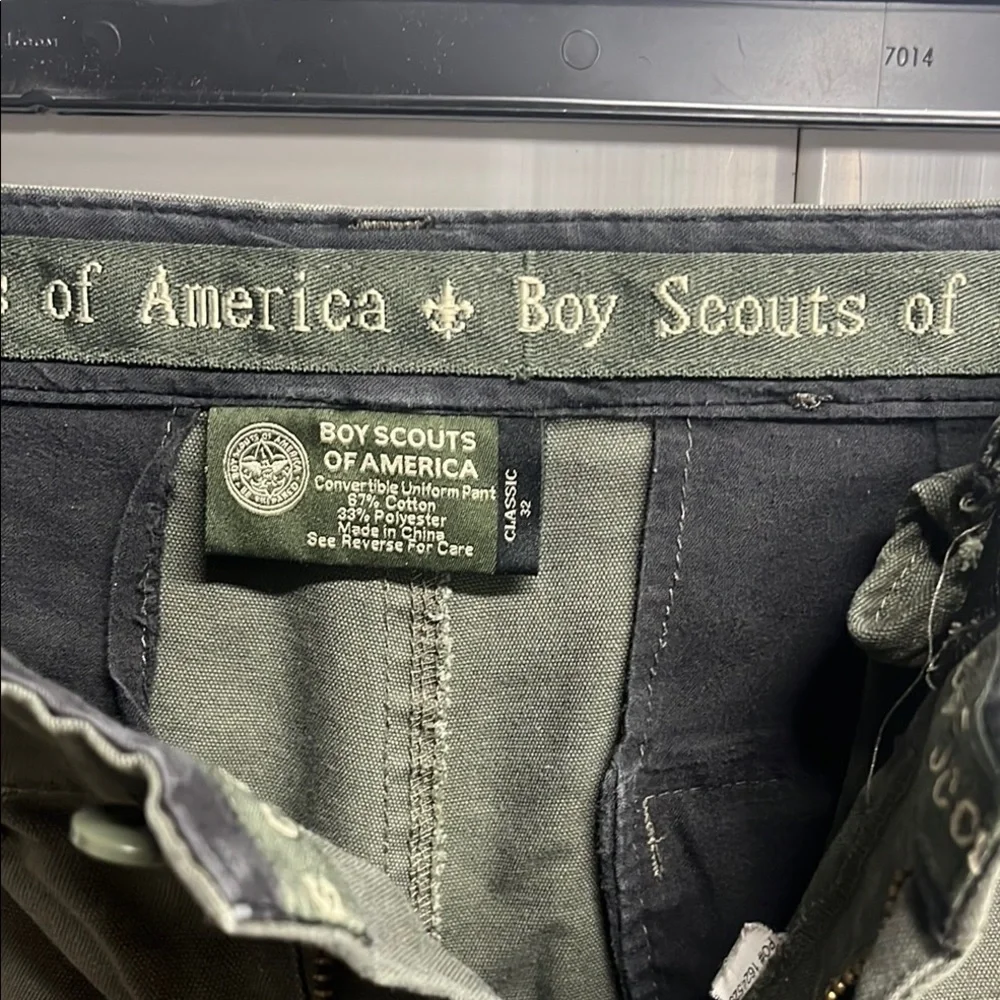 BSA Men's Green Cargo Shorts 32” waist - Picture 2 of 6